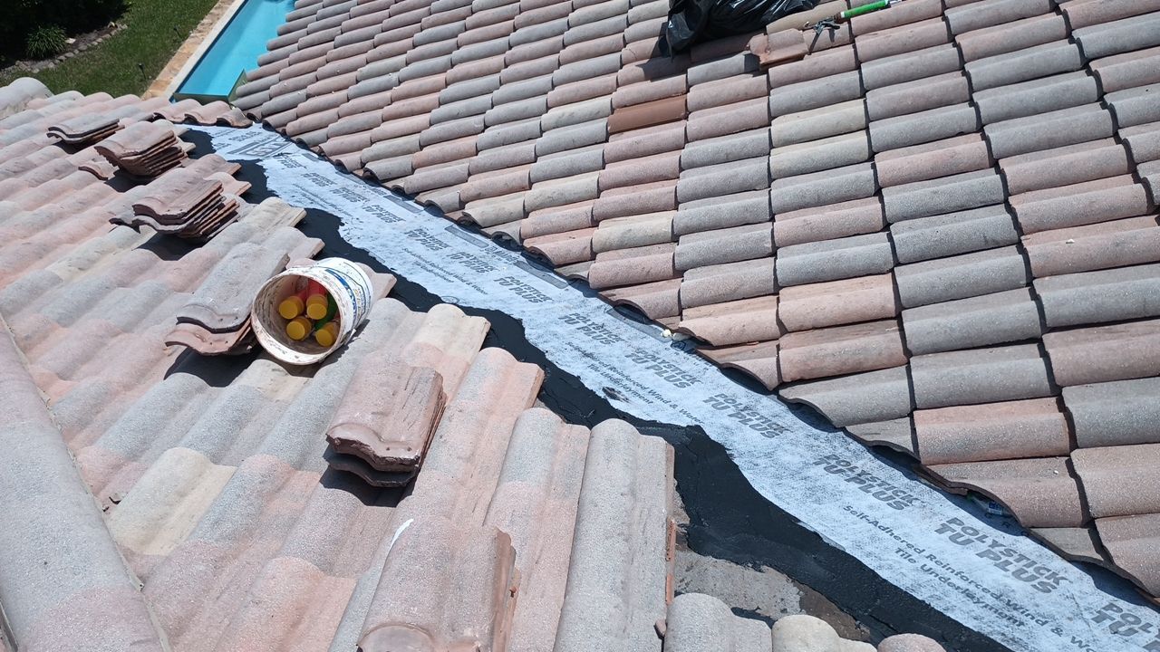 Roof Repair Banner